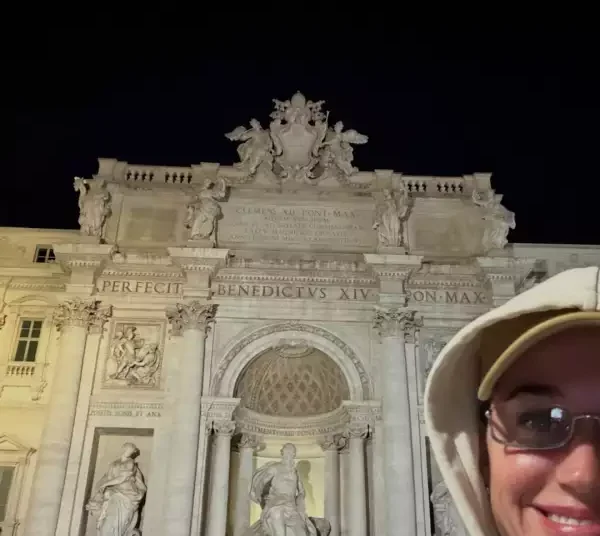 katy-perry-fontana-de-trevi.jpg