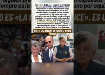 La madre de Bruce Willis lleva 20 años yendo a la comisaría, lo que hace allí nadie lo esperaba