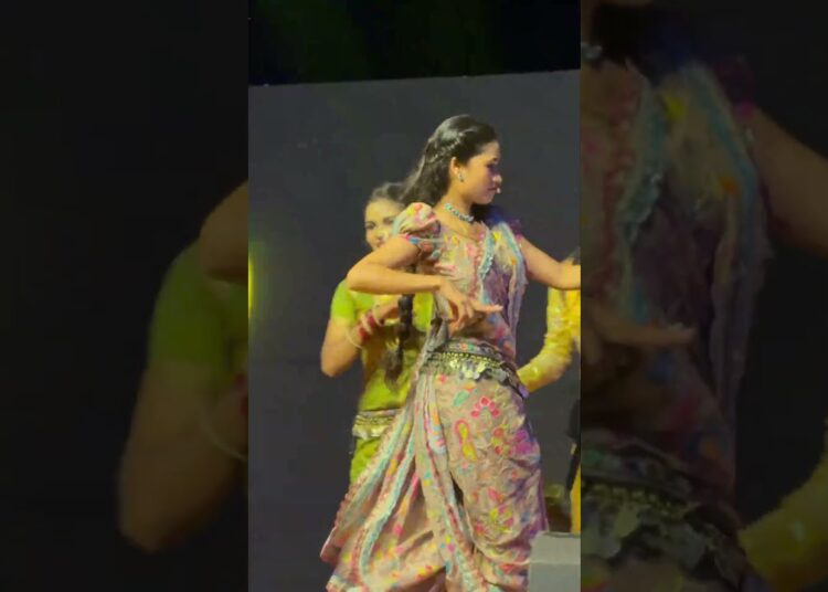 Punekr💕😍👀🔥 #marathisong #music #song #dancecraze #dancerlife #dance #dancecraze