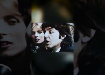 Paul McCartney | The Beatles #pirinolamultimedia #musica #fyp #beatles
