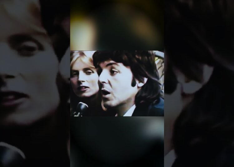 Paul McCartney | The Beatles #pirinolamultimedia #musica #fyp #beatles