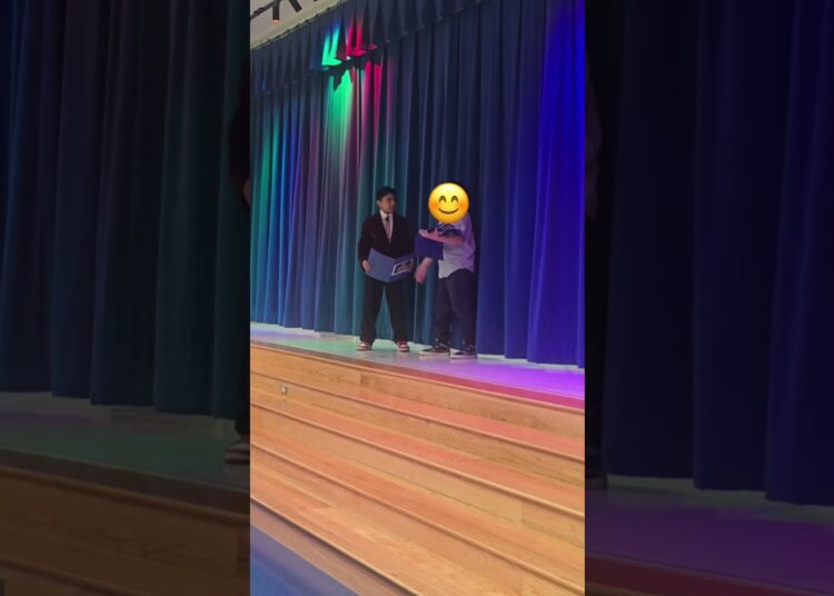😳🎬 POV: Mi hijo terminó siendo el MÁS famoso del show de talentos 😂🎤