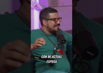 Todos tenemos un storytime de mensajes enviados por borrachos. ¡Cuéntanos el tuyo! 📱🍻 #chisme