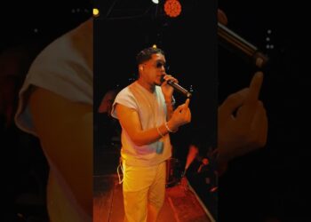 Si una vez dije que te amaba hoy me arrepiento…. #luisterlavoz #musica