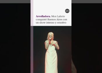 Arrolladora: Mon Laferte conquistó Buenos Aires con un show intenso y emotivo