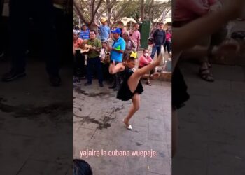 wow yajaira se activo bailando para su público esta #música veanla 🎶♥️👏#shorts #baile #show #viral