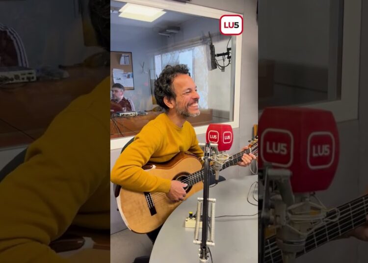 Pim Pau, el espectáculo infantil que propone arte y cuerpo como alternativa a las pantallas