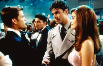 Casper Van Dien, Patrick Muldoon y Denise Richards en Starship Troopers