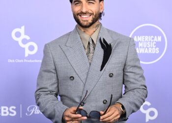 AMAs 2026: Maluma revela la reacción de su hija Paris ante el bebé número 2