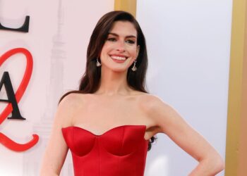 Anne Hathaway acaba de adelantar su primer proyecto después de 'El diablo viste de Prada 2'