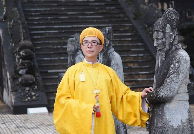 Trước khi bị bắt vì liên quan đến ma túy, Long Nhật từng 'cãi lời' cha để theo đuổi giấc mơ ca hát - Ảnh 2.