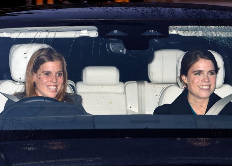 Beatrice y Eugenie no se casarán en Ascot, mientras la investigación de Andrew se centra en el sexo