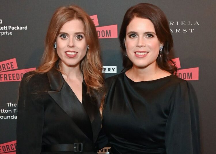 Beatriz y Eugenia dan un paso firme en medio de crecientes especulaciones sobre el exilio real