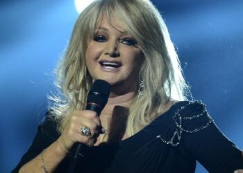 Bonnie Tyler entra en coma inducido; su estado de salud empeora
