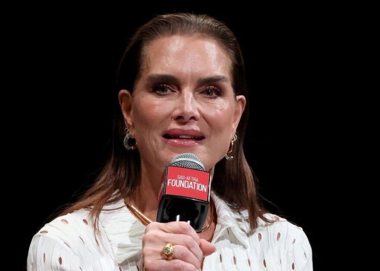 Brooke Shields está 'enferma' mientras su hija nepo consigue un trabajo en televisión - Noticias de famosos - Entretenimiento