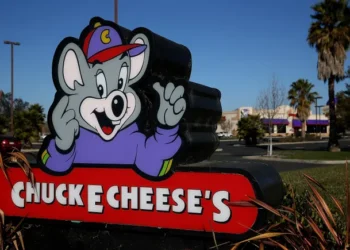 CEC Entertainment incorpora al veterano de Texas Roadhouse como director financiero
