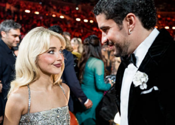 Captan a Bad Bunny y Sabrina Carpenter juntos en el after party de la Met Gala