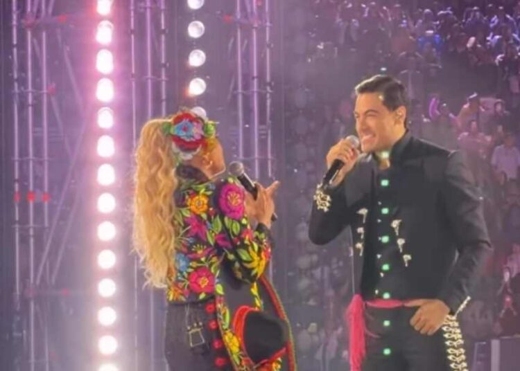 Carlos Rivera triunfa en la Plaza de Toros México
