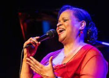 La cantante de jazz estadounidense Deborah Carter.
