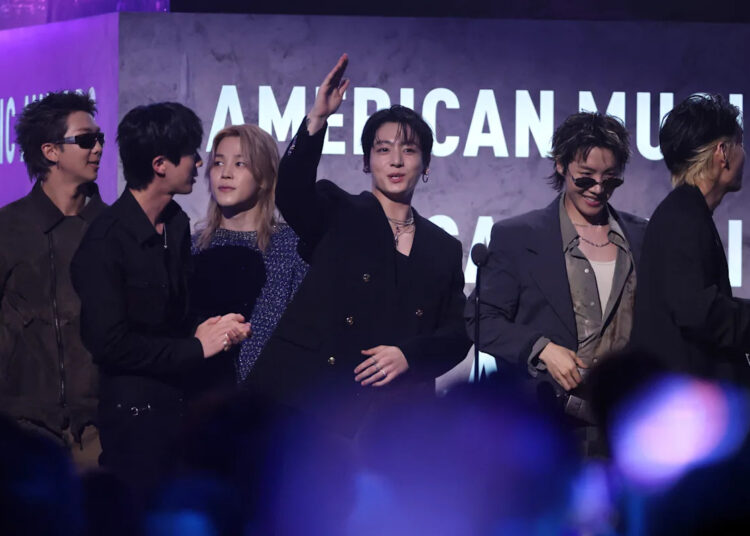 Cobertura completa de los AMA 2026: BTS gana el premio al Artista del año mientras New Kids on the Block y Keith Urban traen la nostalgia