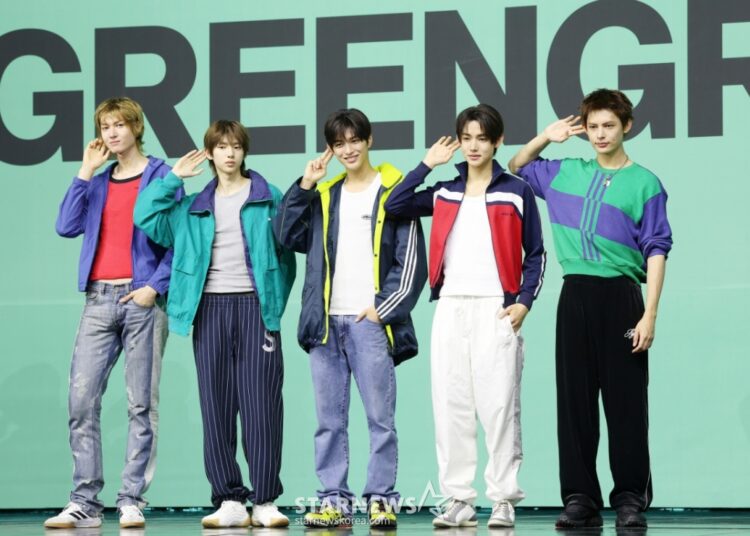 Grupo Curtis /foto=Kim Hwi-seon hwijpg@