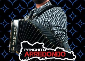 Dejan cabeza humana y narcomensaje contra cantante en bar de Tijuana