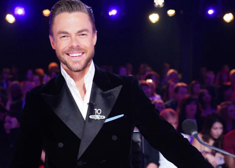 Derek Hough comparte los rasgos clave que las celebridades necesitan para unirse a 'Dancing with the Stars'