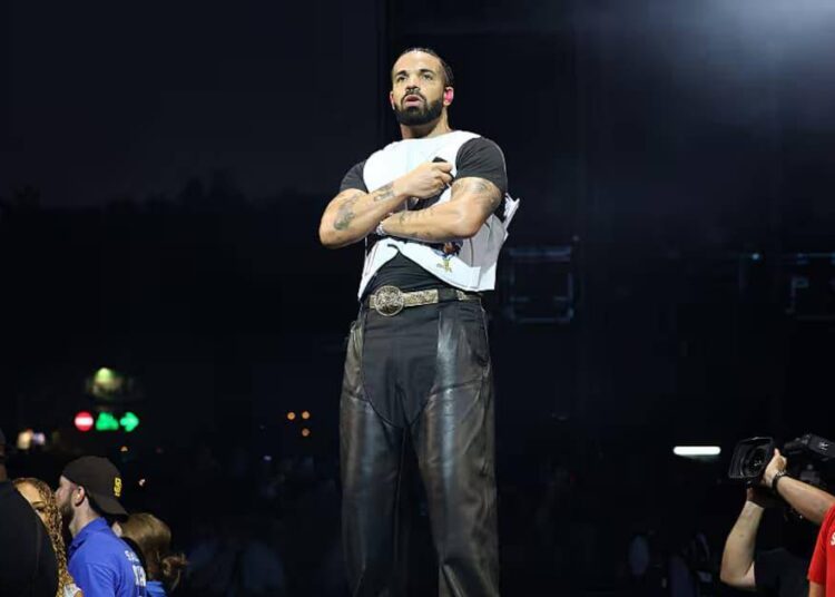 Drake rompe récords en Spotify tras lanzar tres álbumes el mismo día en 2026