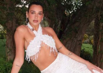 Dua Lipa, espectacular, alborota la red celebrando su despedida de soltera desde esta isla Balear
