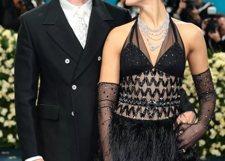 Dua Lipa y su novio Callum Turner