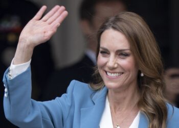 ENCUESTA: ¿Debería la princesa Kate hacer más viajes en solitario al extranjero? | Real | Noticias