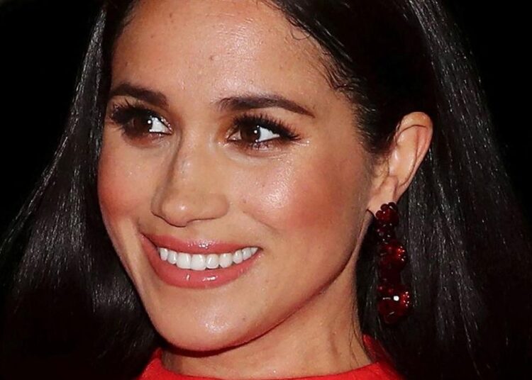 EXCLUSIVO: Meghan Markle acusada de estar 'obsesionada' con la familia real