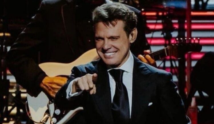 luis miguel enfermo hospital hijo