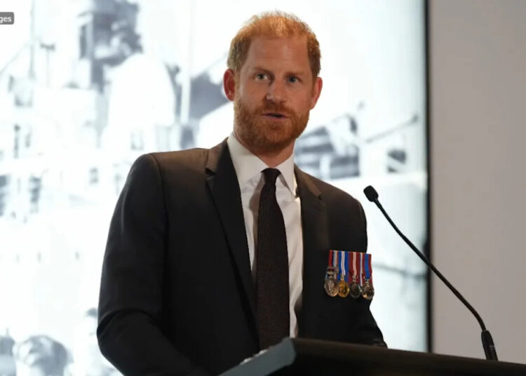 El príncipe Harry herido por el 'silencio' de la familia real en su aniversario de bodas - Insider