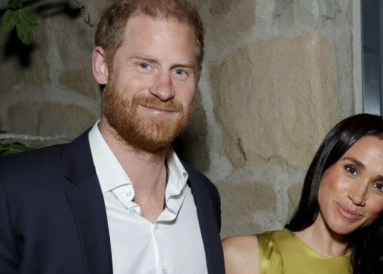 El príncipe Harry y Meghan Markle, apodados 'el hazmerreír' por los vecinos | Real | Noticias