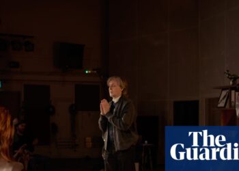 'Es un poco emotivo': Paul McCartney toca nuevas canciones para los fans en Abbey Road | Pablo McCartney
