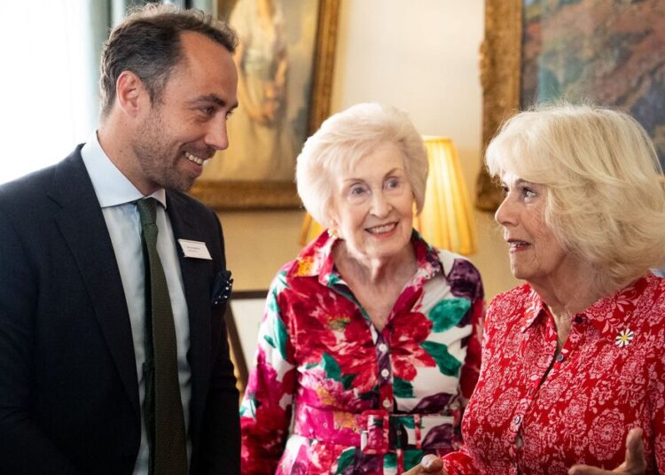 Fanáticos reales enloquecidos cuando un pariente de la princesa Kate se une a la reina Camilla | Real | Noticias