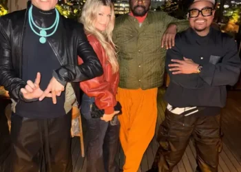 Taboo, Fergie, Will.i.am y Aple.de.Ap
