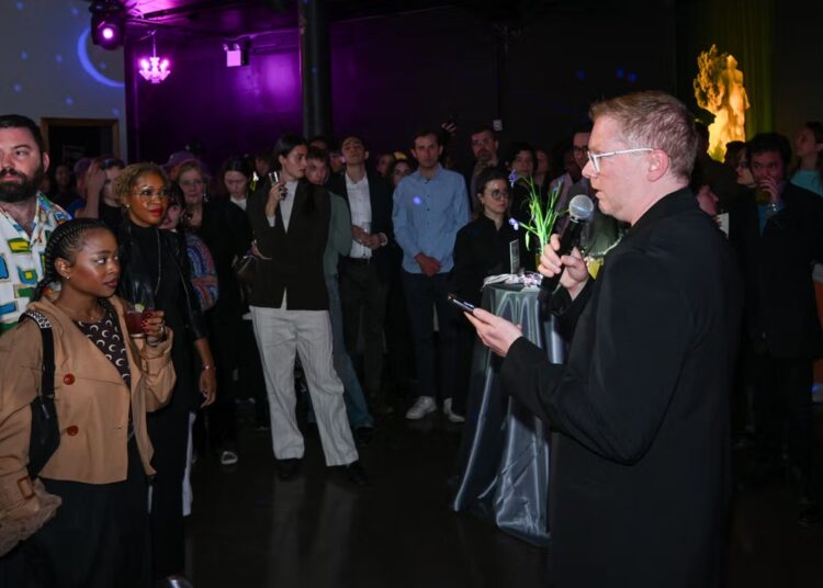 Frieze New York Diary: avistamientos de celebridades y una fiesta llena de regalos - The Art Newspaper