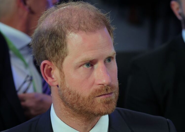Insider revela la razón detrás de los 'arrebatos emocionales' del príncipe Harry | Real | Noticias
