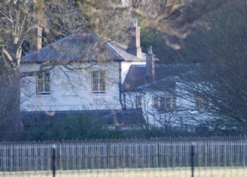La antigua casa de Meghan Markle y el príncipe Harry, Frogmore Cottage, fotografiada en 2020. Por: MEGA