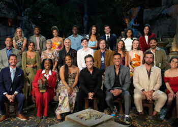 Las estrellas de Survivor, Rizo Velovic y Charlie Davis, recrean una escena icónica de rivalidad acalorada