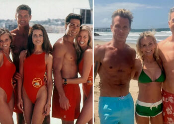 Las estrellas originales de 'Baywatch' Kelly Packard, Michael Bergin y David Chokachi se reúnen en el set de reinicio