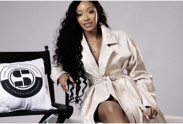 Marie Stark estrena Stark Contrast Entertainment con 'White Coat'