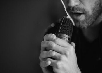 Matan a balazos a famoso cantante en plena calle; esto se sabe del crimen