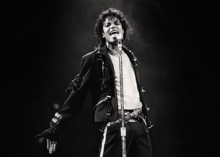 Michael Jackson lidera lista Artist 100 gracias a éxito de ‘Michael’