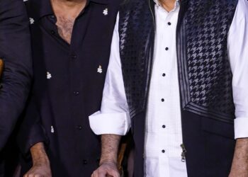 Mumbai: Celebridades en el lanzamiento del tráiler de 'Peddi' #Gallery