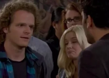 Nick Pasqual, actor de 'How I Met Your Mother', acusado de abuso sexual por su ex novia
