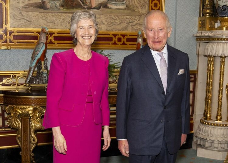 El rey Carlos, la presidenta irlandesa Catherine Connolly