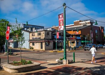 Nuevos eventos dan vida y conectan a la comunidad en el centro de Bloomington